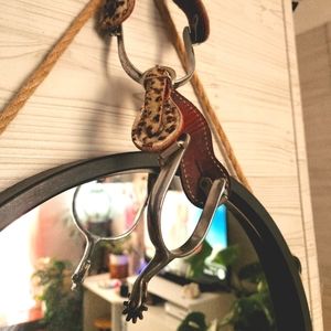 💯 REAL leather spurs!!VTG BRAND NEW pony hair